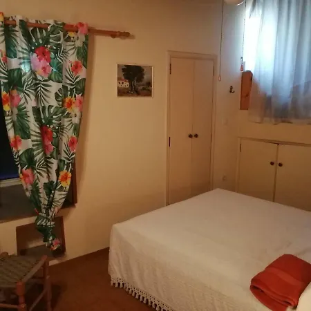 Lefkes Cute Little House Holiday home *